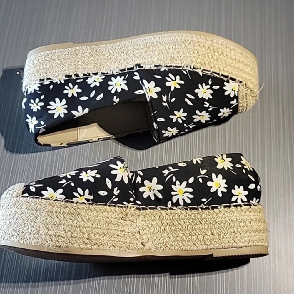 Forever Black Floral & Rope Platform Slides‎ Women's 7 NWT